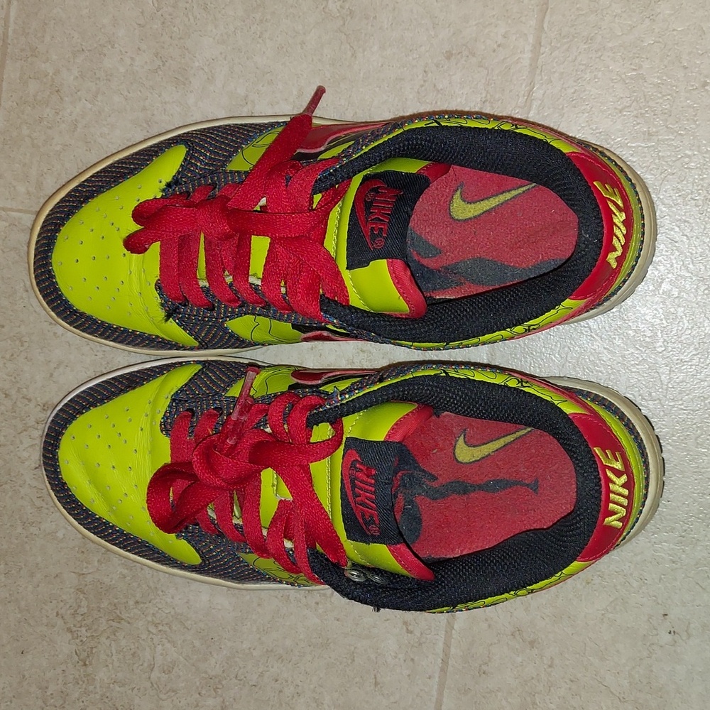 Nike - Picture 4 of 9